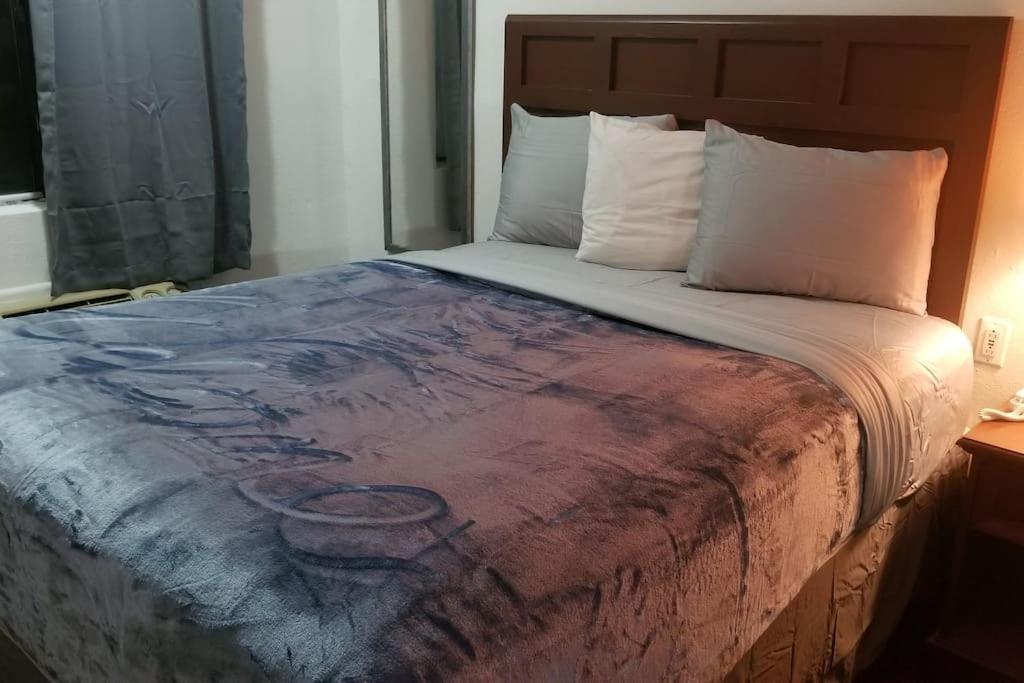 Hotel King Bed Hotel Room 120 Booking Stillwater Extérieur photo